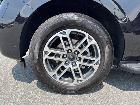 Used 2025 Ford Expedition Active AWD/4WD image 45