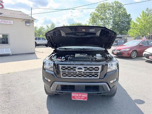 Used 2022 Nissan Frontier SV AWD/4WD image 23