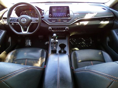 Used 2020 Nissan Altima 2.5 SR w/ Premium Package FWD image 34