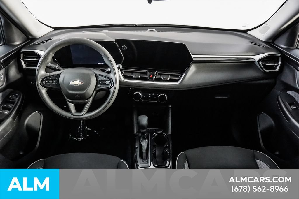 Used 2025 Chevrolet TrailBlazer LT FWD image 22