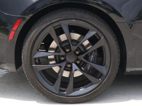 Used 2023 Chevrolet Camaro SS RWD image 8