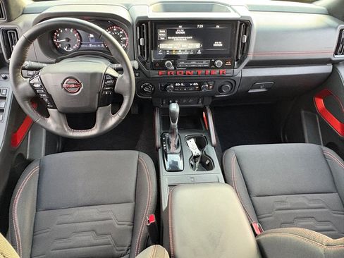 Certified 2025 Nissan Frontier PRO-4X w/ Pro Convenience Package AWD/4WD image 14