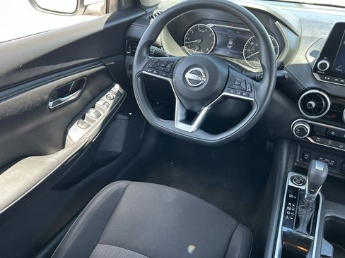 Used 2024 Nissan Sentra SV FWD image 15