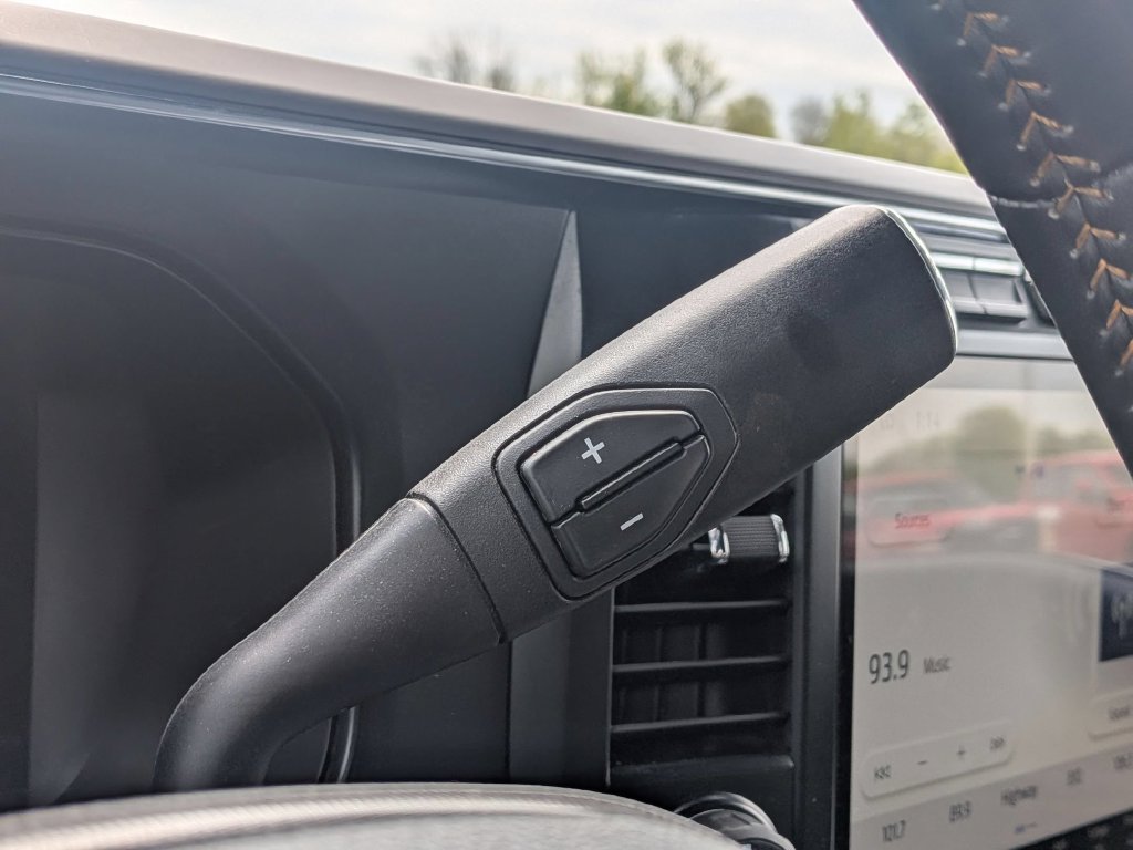 Used 2023 Ford F250 Platinum AWD/4WD image 14