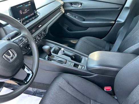 Used 2023 Honda Accord EX image 11