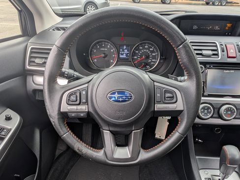 Used 2017 Subaru Crosstrek 2.0i Premium w/ Moonroof Package image 24
