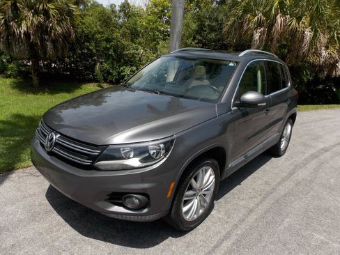 Used 2014 Volkswagen Tiguan SEL FWD image 3