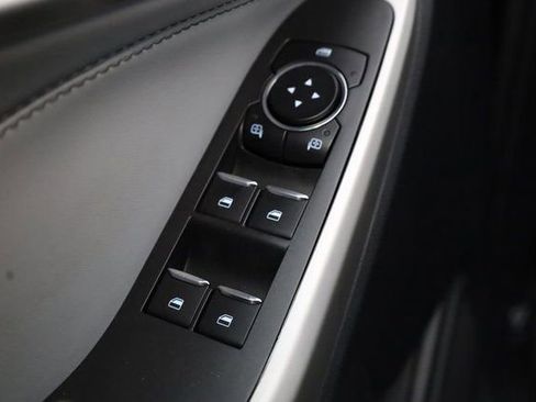 Used 2023 Ford Explorer XLT w/ Equipment Group 202A image 14