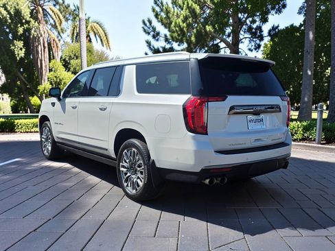 Used 2023 GMC Yukon XL Denali Ultimate AWD/4WD image 7