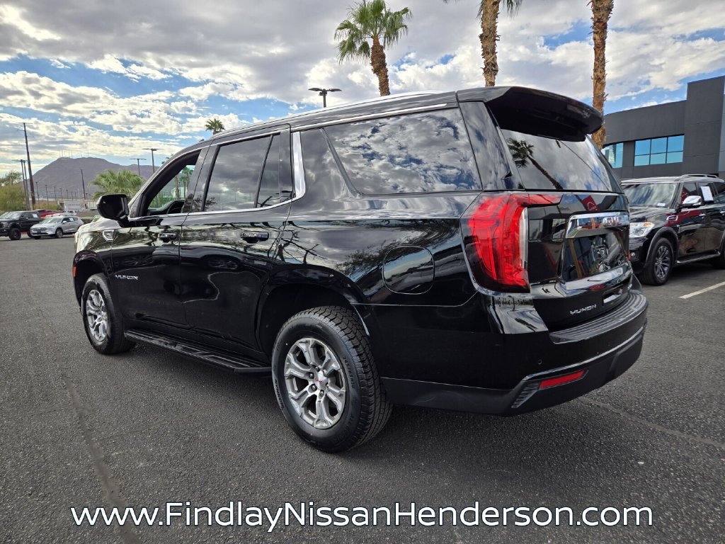 Used 2023 GMC Yukon SLE RWD image 4