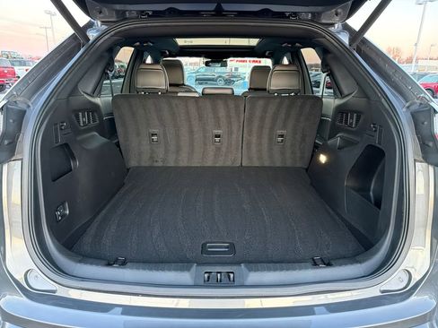 Used 2024 Ford Edge ST-Line w/ Class II Trailer Tow Package image 22