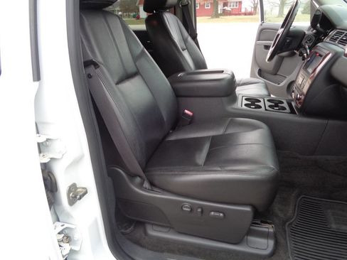 Used 2011 Chevrolet Silverado 3500 LTZ w/ Snow Plow Prep Package image 42