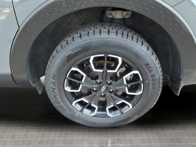 Used 2023 Hyundai Santa Cruz SEL Premium AWD/4WD image 13