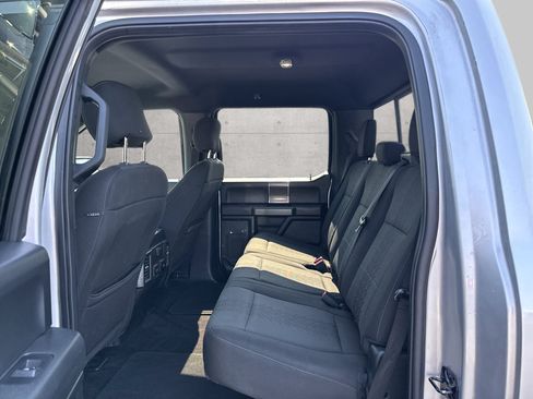 Used 2018 Ford F150 XLT w/ Equipment Group 302A Luxury AWD/4WD image 9