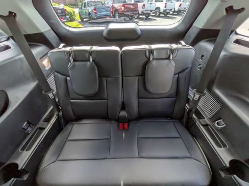 Used 2023 Ford Explorer XLT w/ Equipment Group 202A AWD/4WD image 17
