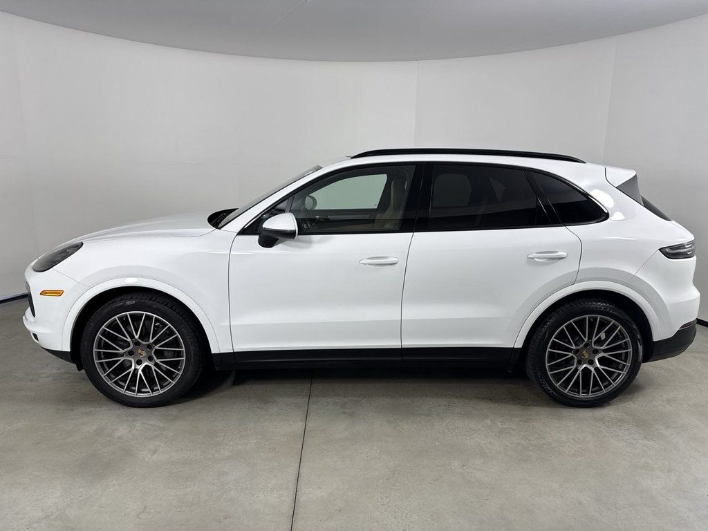 Certified 2023 Porsche Cayenne S Platinum w/ Premium Package Plus AWD/4WD image 2