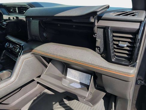 Used 2024 GMC Sierra 1500 AT4 w/ AT4 Preferred Package image 22