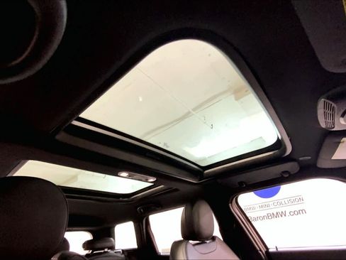 Used 2017 MINI Cooper Clubman John Cooper Works image 13
