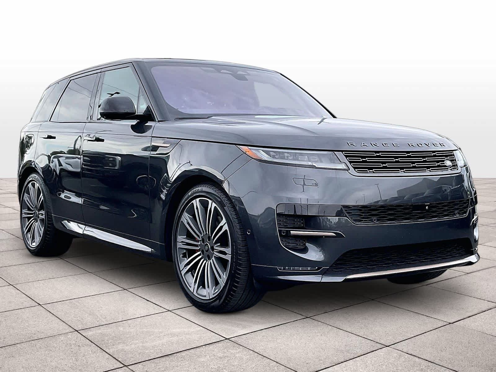 Used 2023 Land Rover Range Rover Sport SE Dynamic AWD/4WD image 2