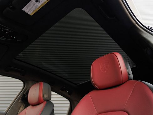 New 2025 Porsche Cayenne Turbo image 15