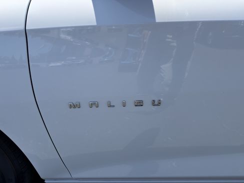Used 2024 Chevrolet Malibu LT FWD image 35