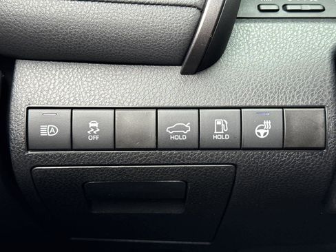 Used 2022 Toyota Camry XSE w/ Navigation Package image 23