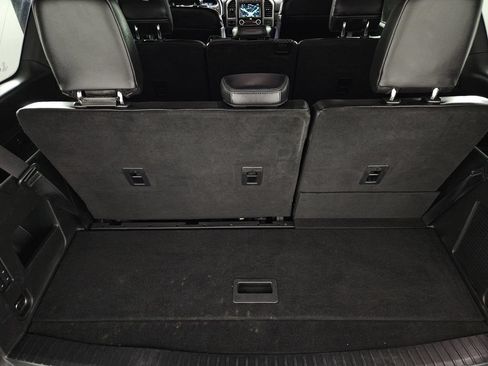 Used 2018 Ford Expedition XLT w/ Equipment Group 202A RWD image 34