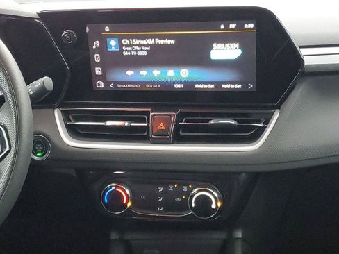 Used 2024 Chevrolet TrailBlazer LT w/ Driver Confidence Package image 25