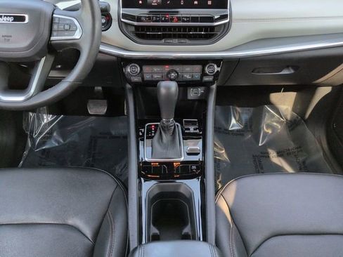 Certified 2024 Jeep Compass Limited AWD/4WD image 22