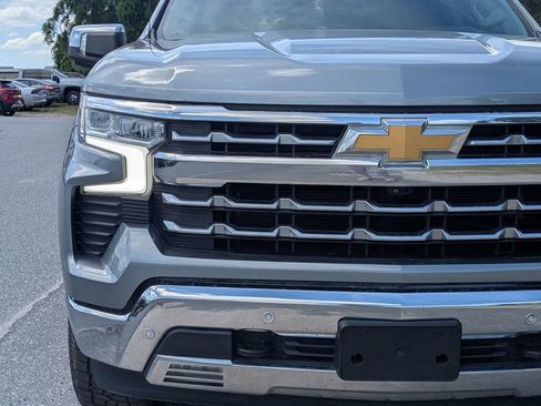 Used 2023 Chevrolet Silverado 1500 LTZ w/ Z71 Off-Road Package AWD/4WD image 9