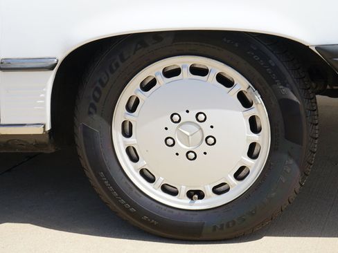 Used 1989 Mercedes-Benz 560 SL image 38