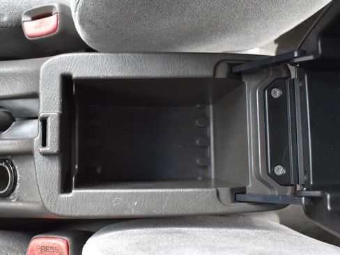 Used 2002 Nissan Sentra GXE FWD image 17