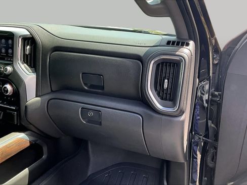 Used 2021 GMC Sierra 1500 SLT RWD image 17