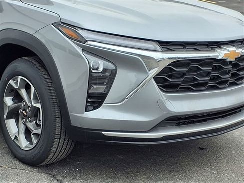 New 2026 Chevrolet Trax LT w/ LT Convenience Package image 21