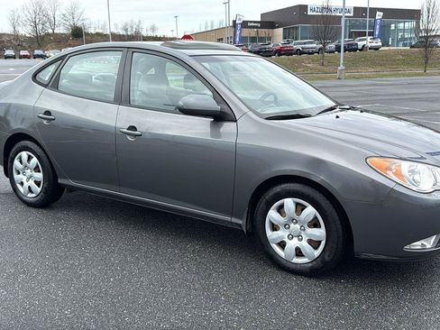 Used 2008 Hyundai Elantra SE FWD image 2