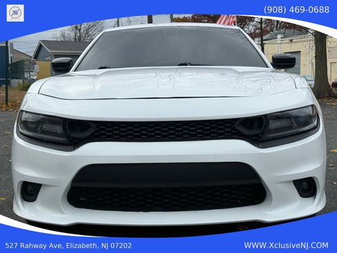 Used 2019 Dodge Charger SXT w/ Plus Group image 6