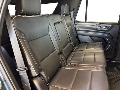 Used 2021 GMC Yukon SLT AWD/4WD image 18