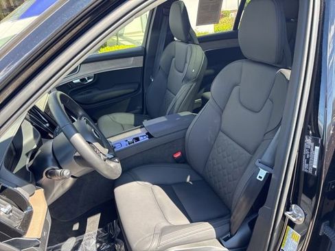 Used 2025 Volvo XC90 B6 Plus AWD/4WD image 19