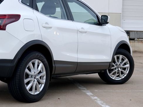 Used 2021 Nissan Rogue Sport S AWD/4WD image 34