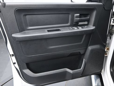 Used 2016 RAM 1500 Express AWD/4WD image 23