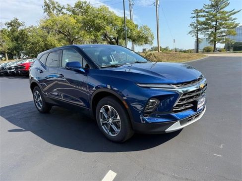 Used 2023 Chevrolet Blazer LT w/ Driver Confidence Package image 9