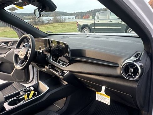 New 2026 Chevrolet Equinox LT w/ LPO, Floor Liner Package image 30