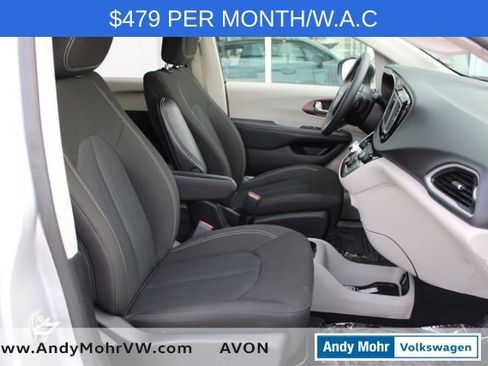 Used 2024 Chrysler Voyager LX image 18