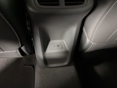 Certified 2025 Buick Envision Sport Touring image 30