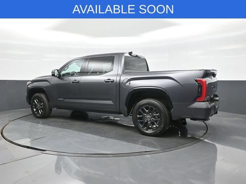 Used 2023 Toyota Tundra Platinum image 5