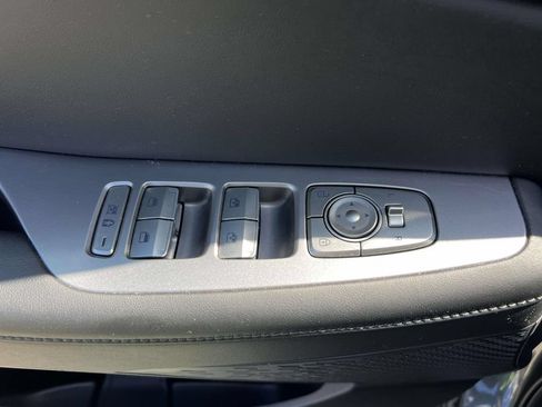 Used 2025 Hyundai Palisade SEL AWD/4WD image 18