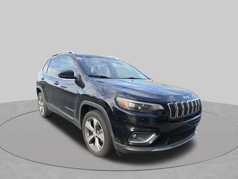 Used 2019 Jeep Cherokee Limited FWD image 3