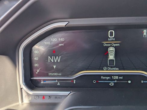 Used 2023 GMC Sierra 1500 AT4 w/ AT4 Premium Package image 28