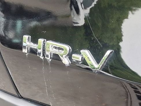 Certified 2023 Honda HR-V LX image 30