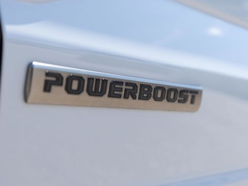 Certified 2025 Ford F150 Platinum AWD/4WD image 18